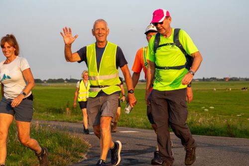 Wandelaars tijden de 100 van leeghwater
