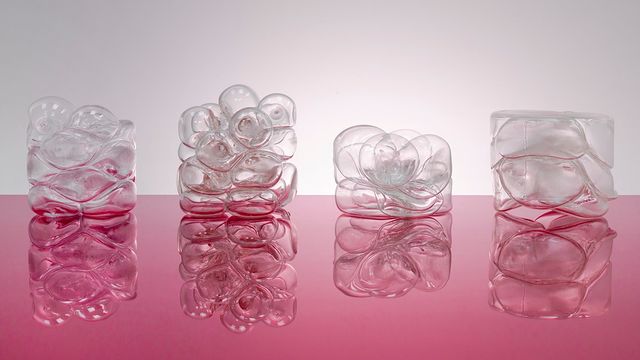 Bubbled Matter - Merel Karhof