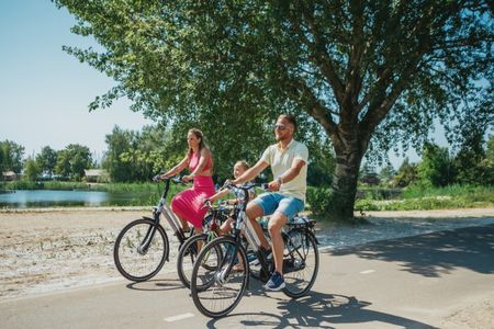 Fietsen in Almere strand