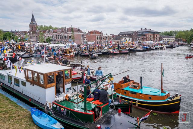 Sfeerimpressie van de haven dagen van Woerden. Een twee jaarlijks schepen evenement dat plaats vind op de Single van Woerden.