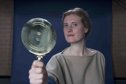 Foto van Amaka met spiegel