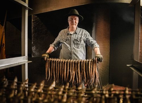 Visroken bij Smit Bokkum in Volendam