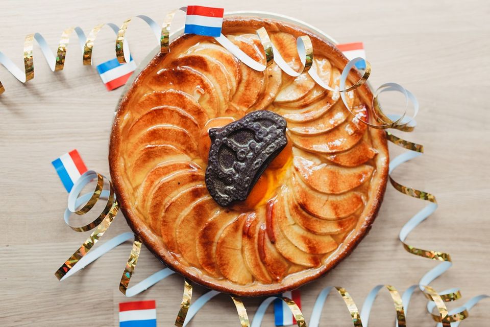 Maastrichtse vlaai koningsdag slingers