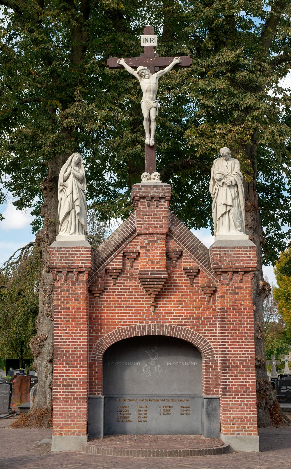 baarhuis Rooms-katholieke begraafplaats