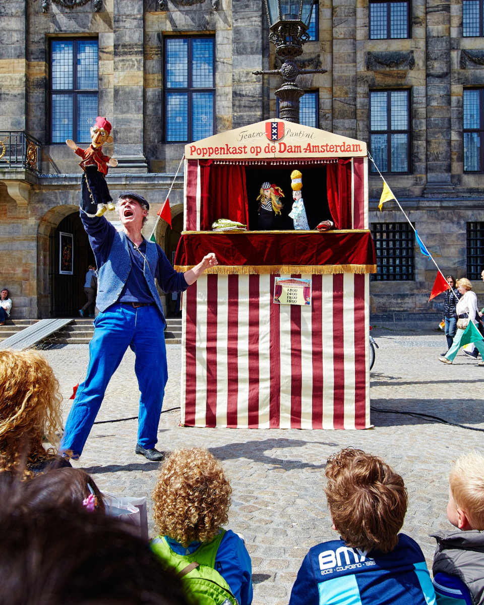 Poppenkast op de Groenmarkt - Puppet International