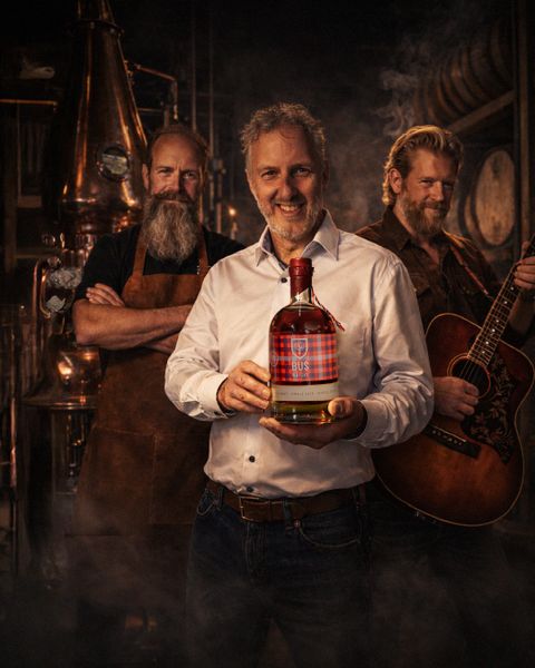BUS Whiskey theatershow