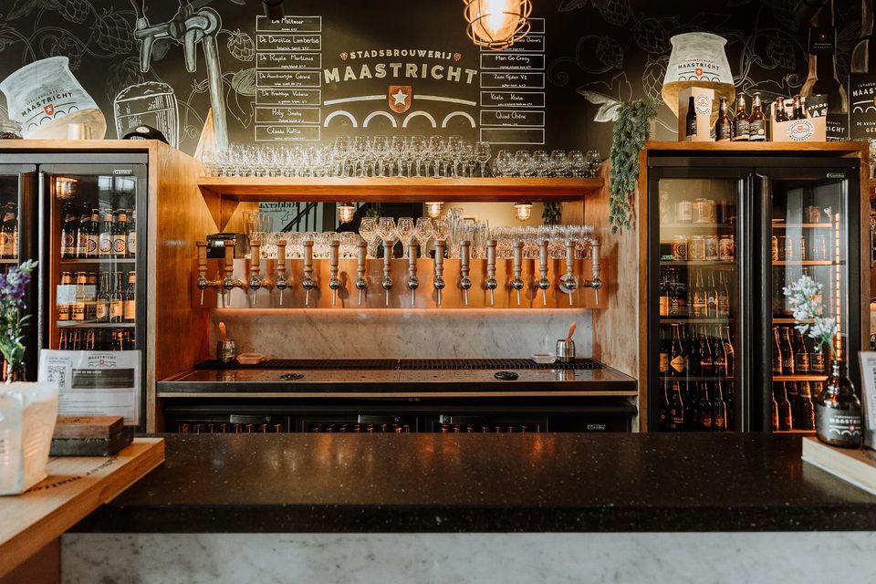 stadsbrouwerij Maastricht taps bar
