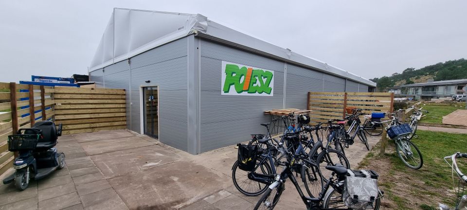 Poiesz Vlieland geopend