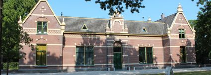VOORZIJDE VAN BEGRAAFPLAATS BOSDRIFT