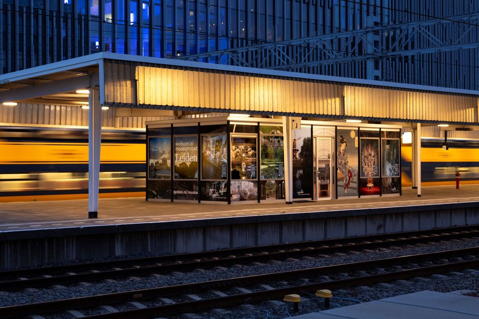 Leiden verwelkomt treinreizigers als dé Museumstad van Nederland