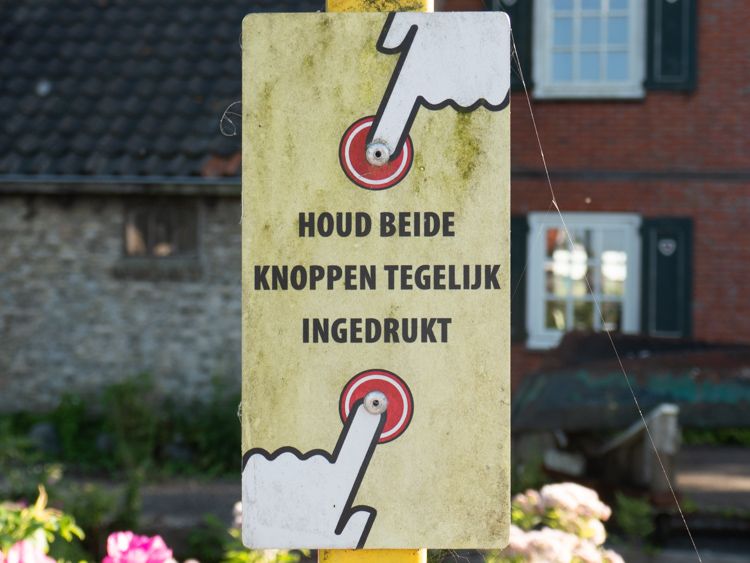 De instructies voor het gebruik van het pontje