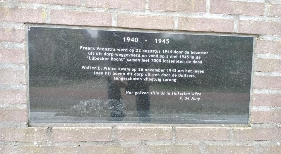 Monument ter nagedachtenis aan Freerk Veenstra en Walter E. Wince