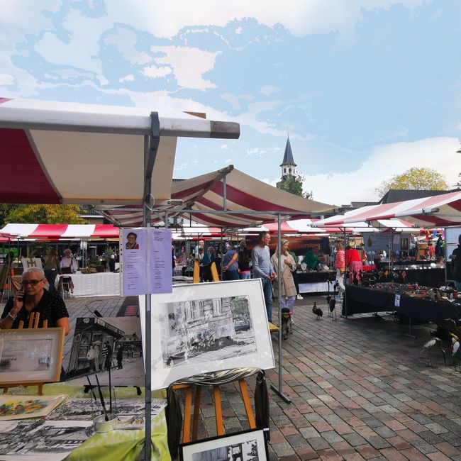 Kunstmarkt Dorpskerk blauwe lucht