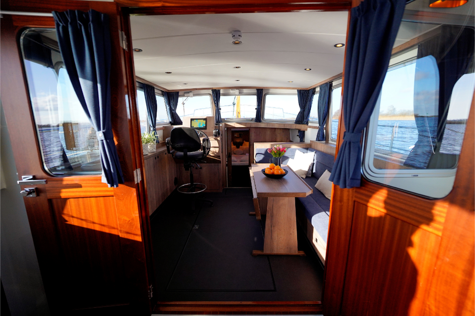 Fortuna, 2 persoons schip, Friesland, boot huren, Lage doorvaarthoogte, Heechvlet.