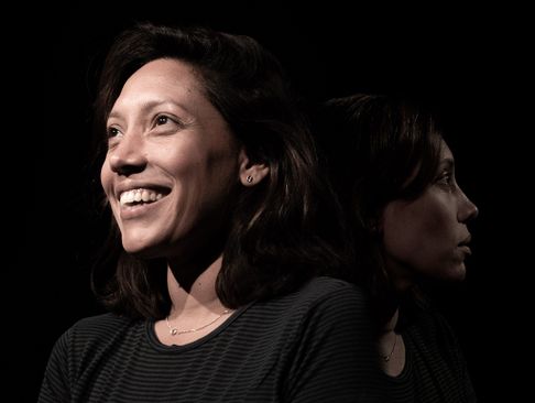 Sharmila Tuithof: Uit de poppenkast