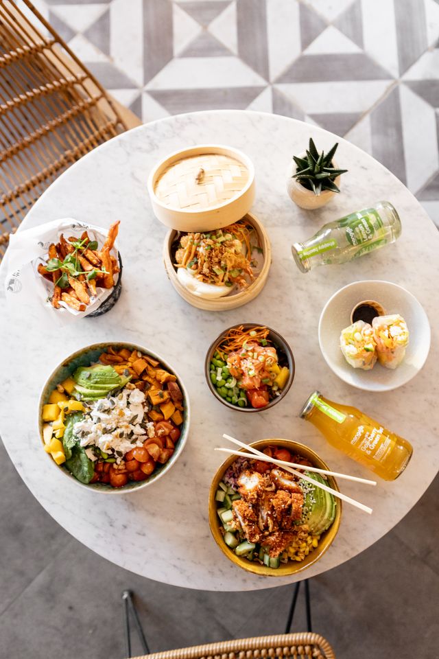 Bowls 'n Rolls