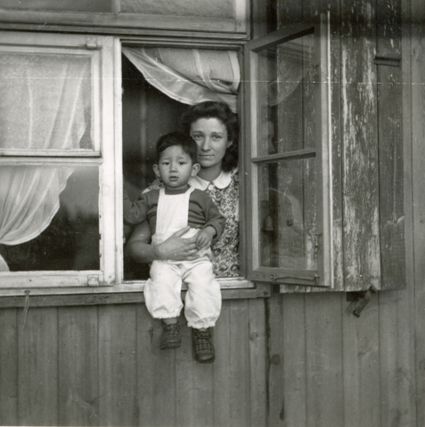 Indische Nederlanders in Leeuwarden - Spruitjes met Sambal