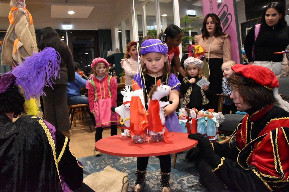 Sinterklaas naar bed brengen met pietenkermis