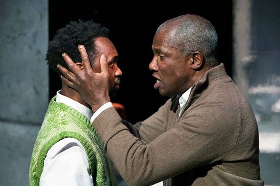 Angelo Ormskerk / Toneelschuur: Medea voor een Toeslagenherdenking