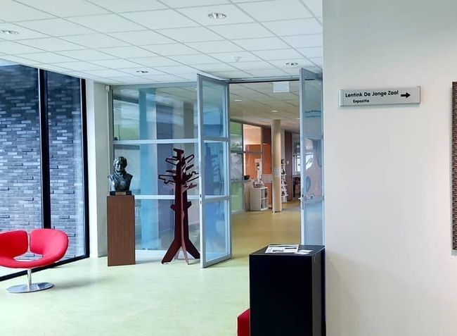 Kunstwerken in hal