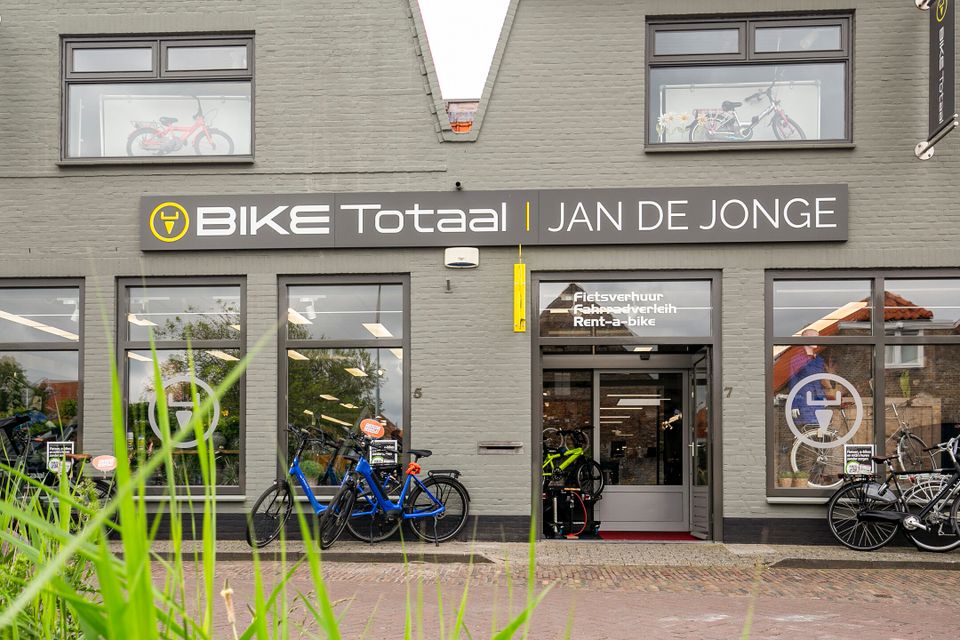 een foto van de gevel van Bike Totaal Jan de Jonge Zierikzee