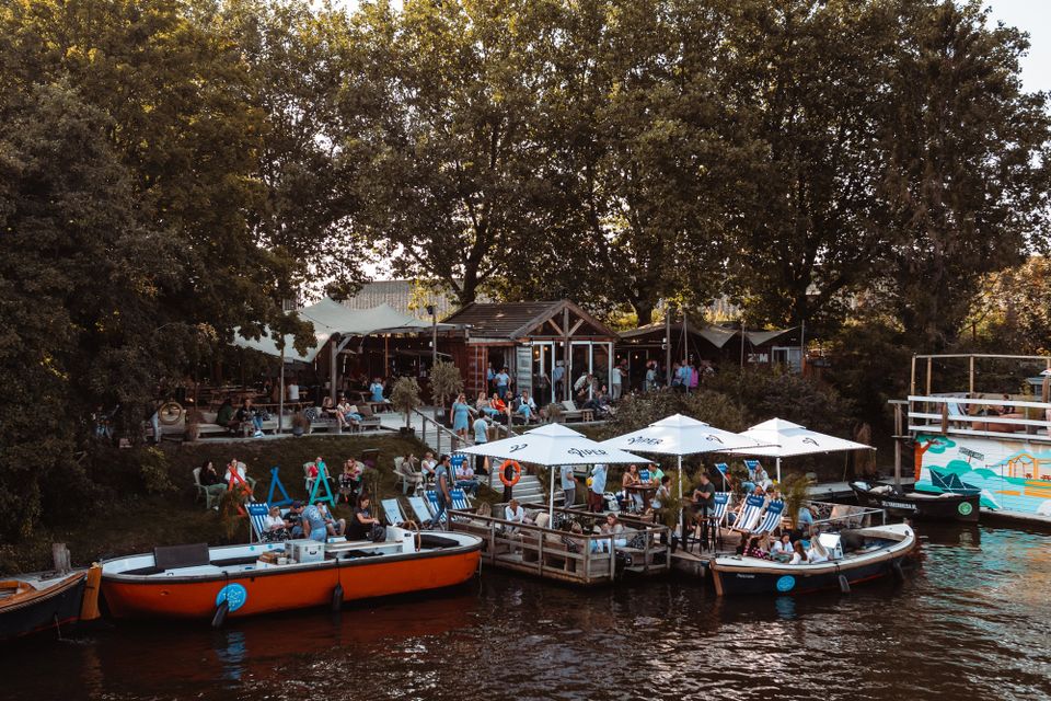 BAAI Breda terras aan het water