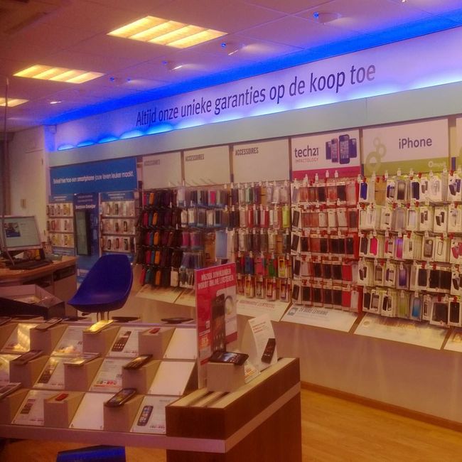 Phone house