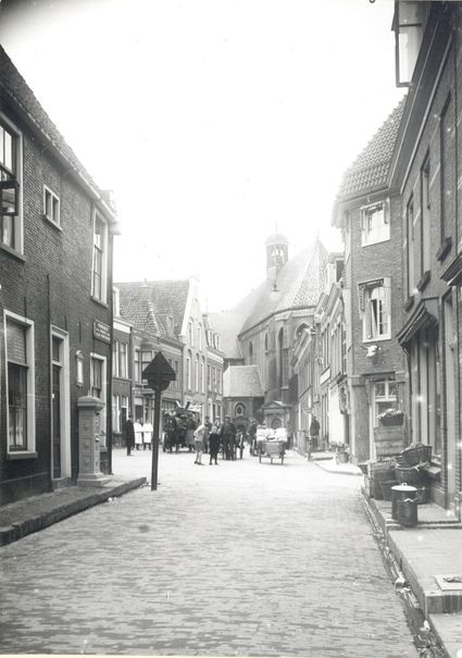 Joodse wijk in Leeuwarden, bij de put