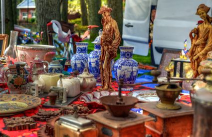 Garage sale De Sluiter