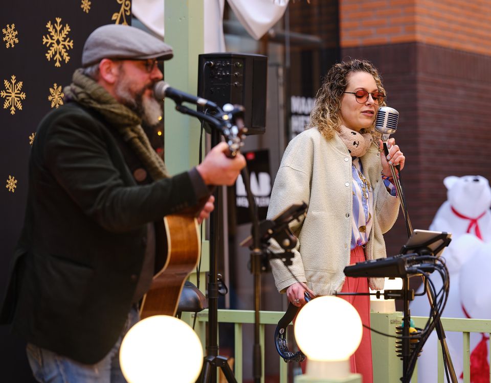 Lara Leaves op de Gooische Brink