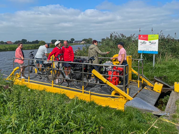 De pont aan de zijde Oldelamer