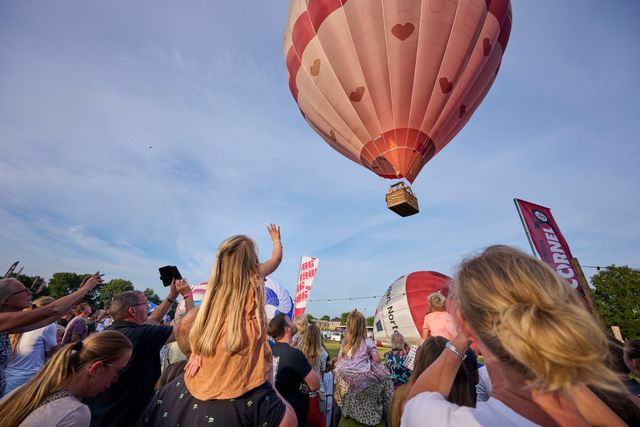 Friese Ballonfeesten in Joure.