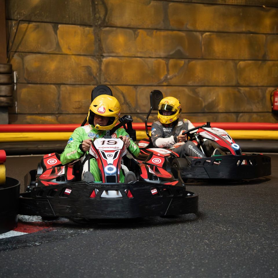 Twee kartdrivers bij Coronel in actie