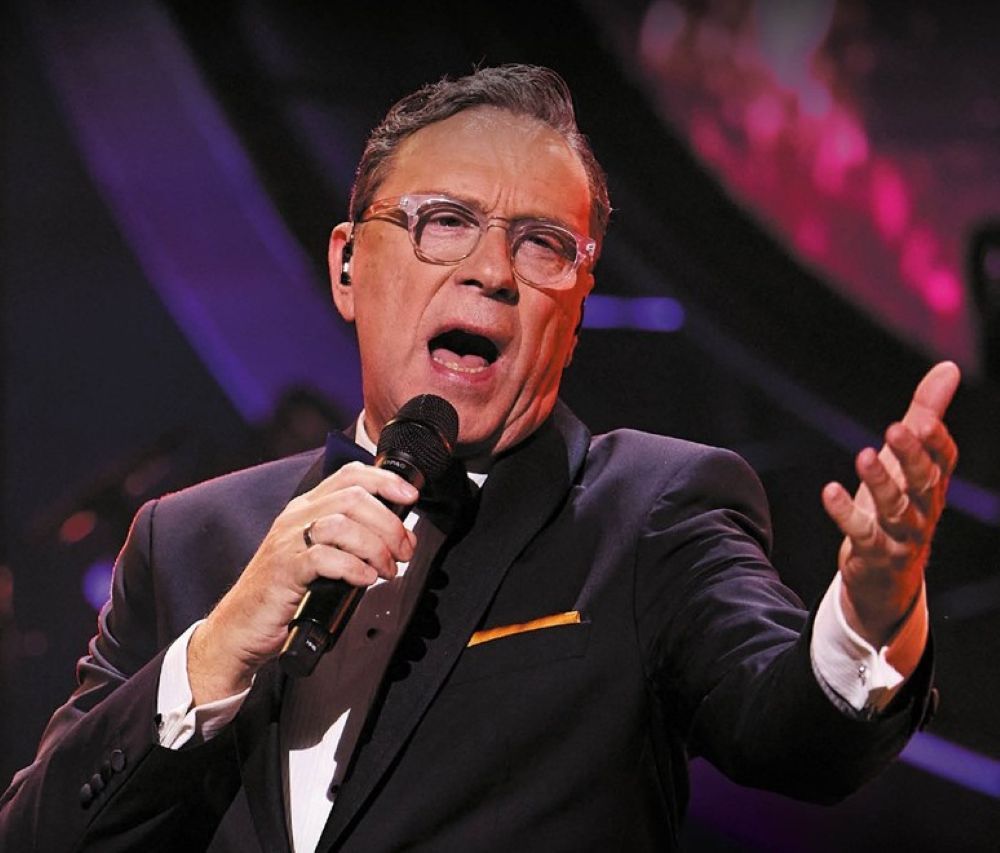 Sinatra by Douglas & BOSCO