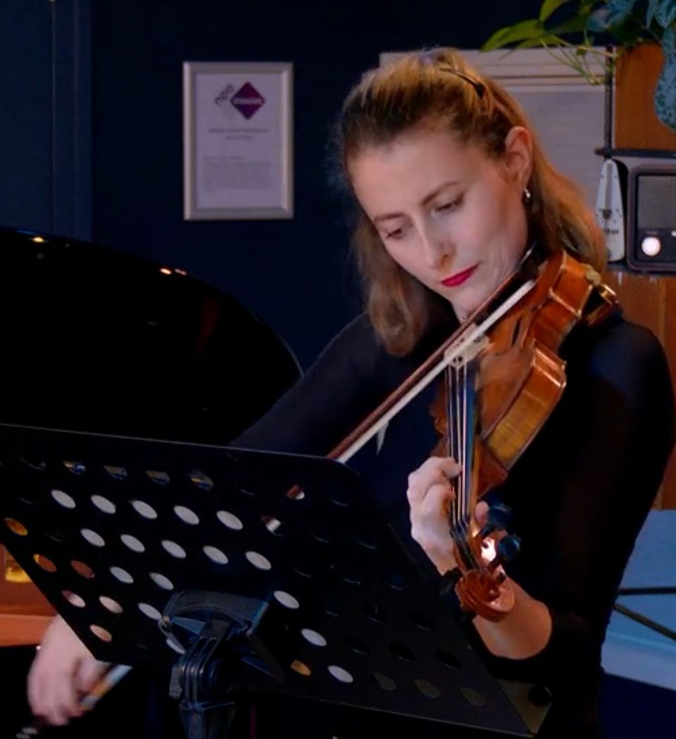 violiste Emma Roijackers