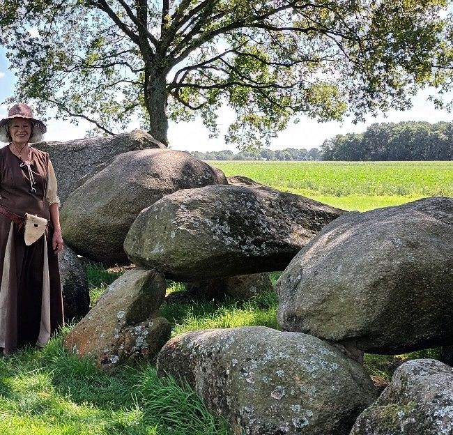 Dag van het Hunebed – Verhalenwandeling 'Broer van de Wolven