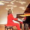 pianiste Marietta Petkova tijdens concert in Assen