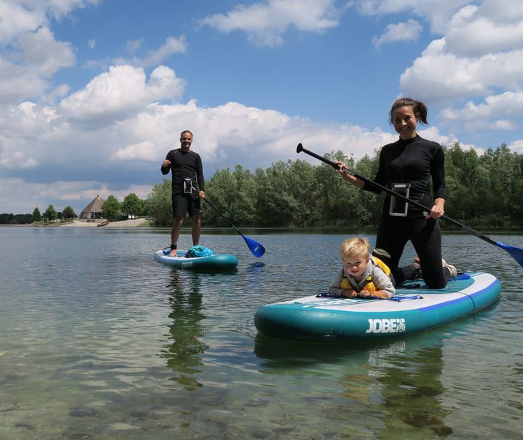 Suppen op een recreatieplas