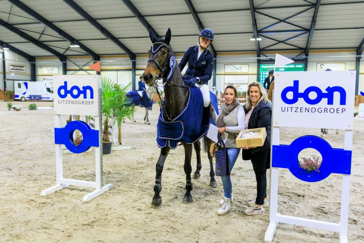 Indoor Deurne - Springruiter