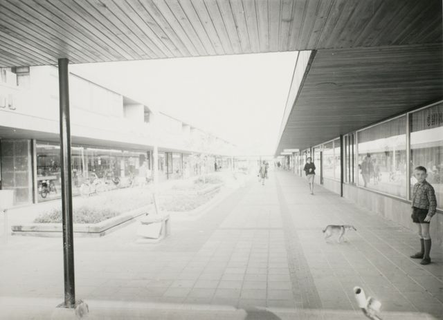 Winkelcentrum De Helftheuvel in 1969. 