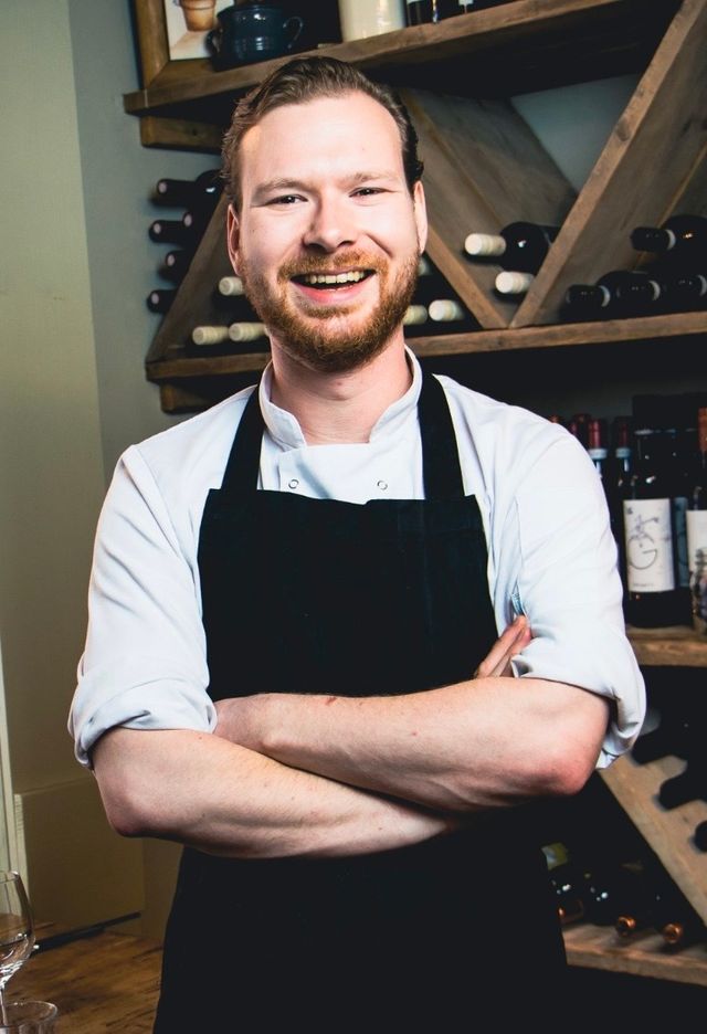 portret van de goedlachse chef GEES