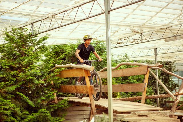 INDOOR MOUNTAINBIKE Almere