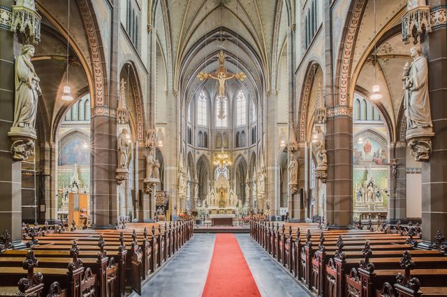 Interieur Lambertuskerk Helmond
