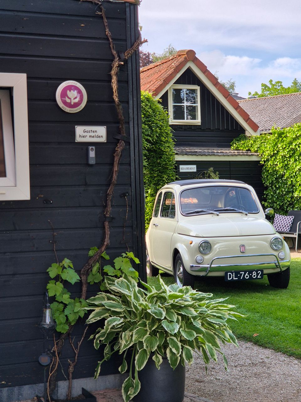 B&B | Tiny Huusken