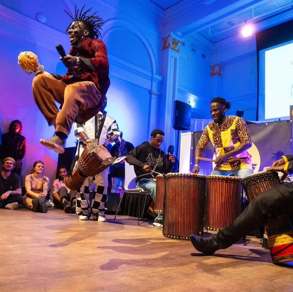 Spelen met cultuur: Drummen (1-4)