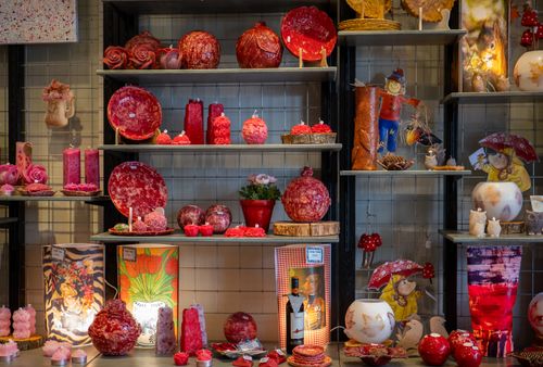Artikelen in de winkel van Fred's Winkelatelier.