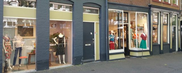 De winkel van Art & Casey gelegen in het centrum van Delft