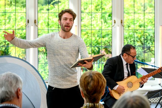 Victor Lange is De Koerier