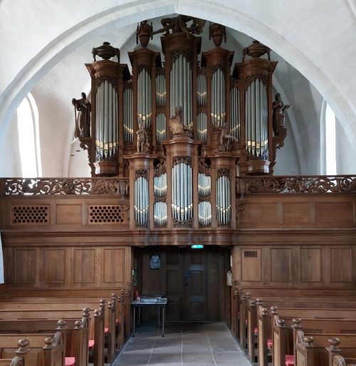 Eenrum, interieur met Lohman-orgel