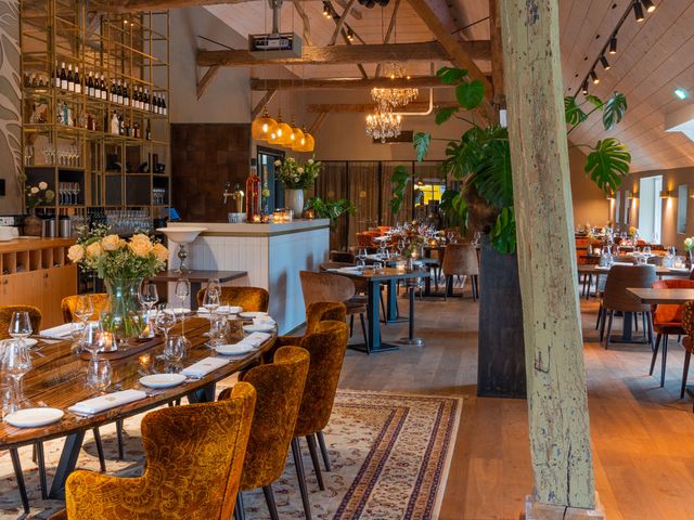 Bekijk de rechter Deel van restaurant Narline in Zuidwolde Drenthe